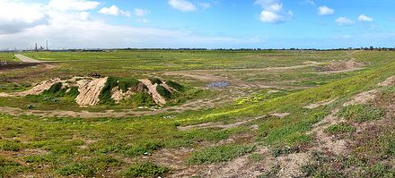 The Mysterious Ayers Rock of Altona