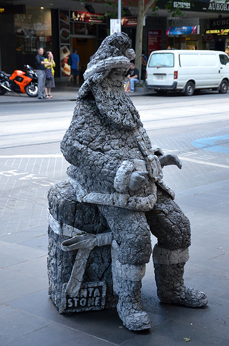 Santa Living Statue 01